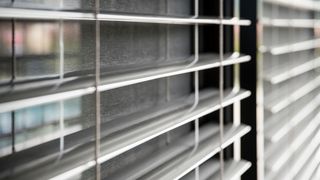 Raffstore mit Insektenschutz Insektenschutz kombiniert mit Raffstore
