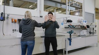 Lehrlinge von Schlotterer bei der Arbeit