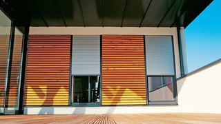 Schachtrollladen bei Fenster