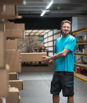 Mitarbeiter Produktion Versand