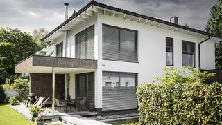 Absturzsicherung bei modernem Haus